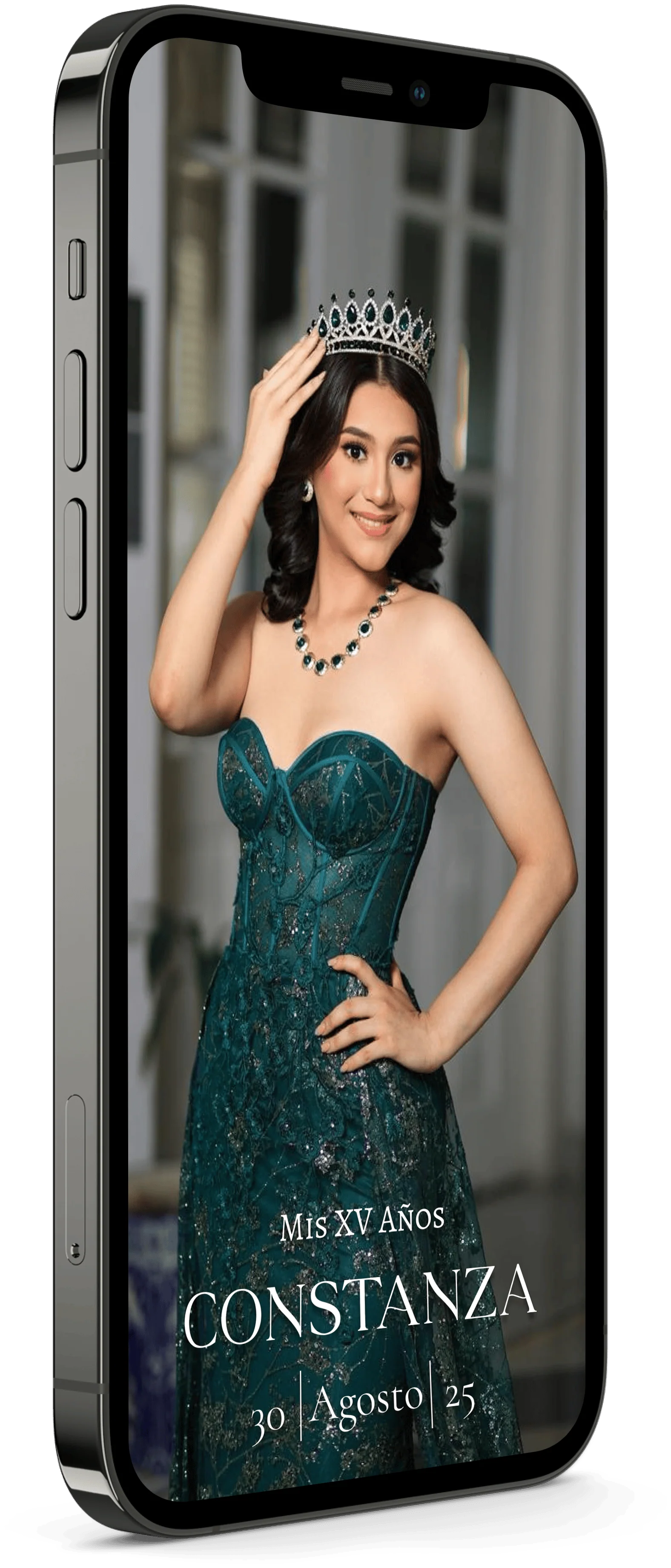 Mockup de un teléfono con una invitación para xv años