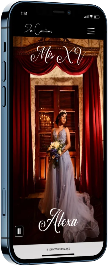 Mockup de un teléfono con una invitación para xv años